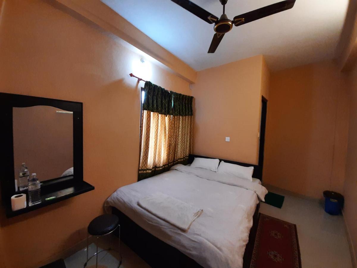 Hotel Eagle Zone Pokhara Exteriör bild