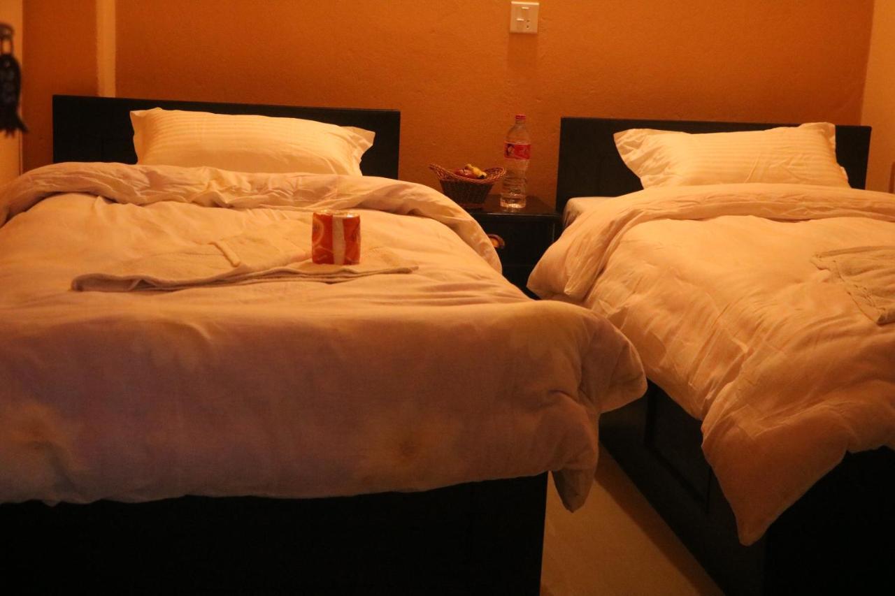 Hotel Eagle Zone Pokhara Exteriör bild