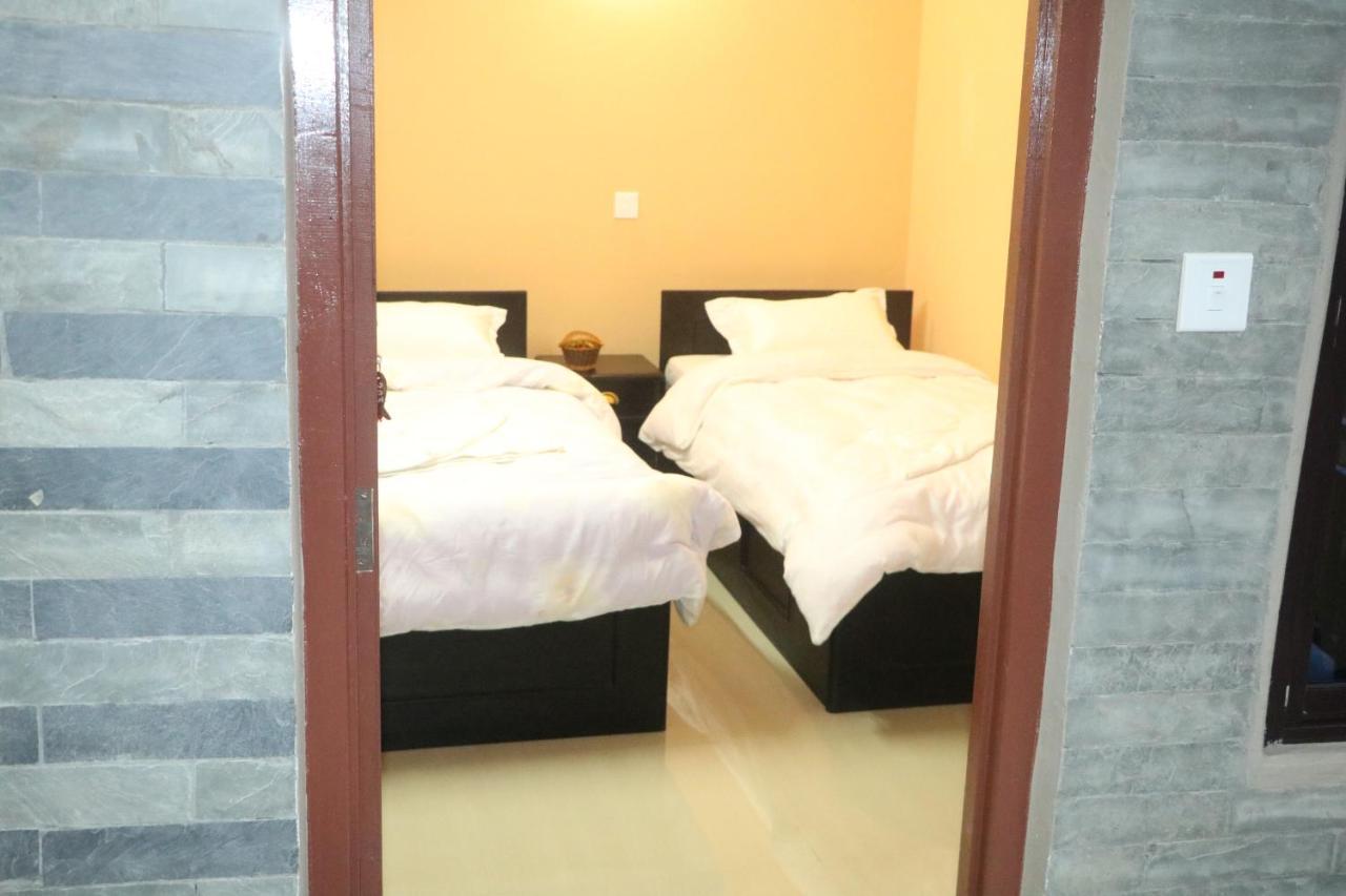 Hotel Eagle Zone Pokhara Exteriör bild
