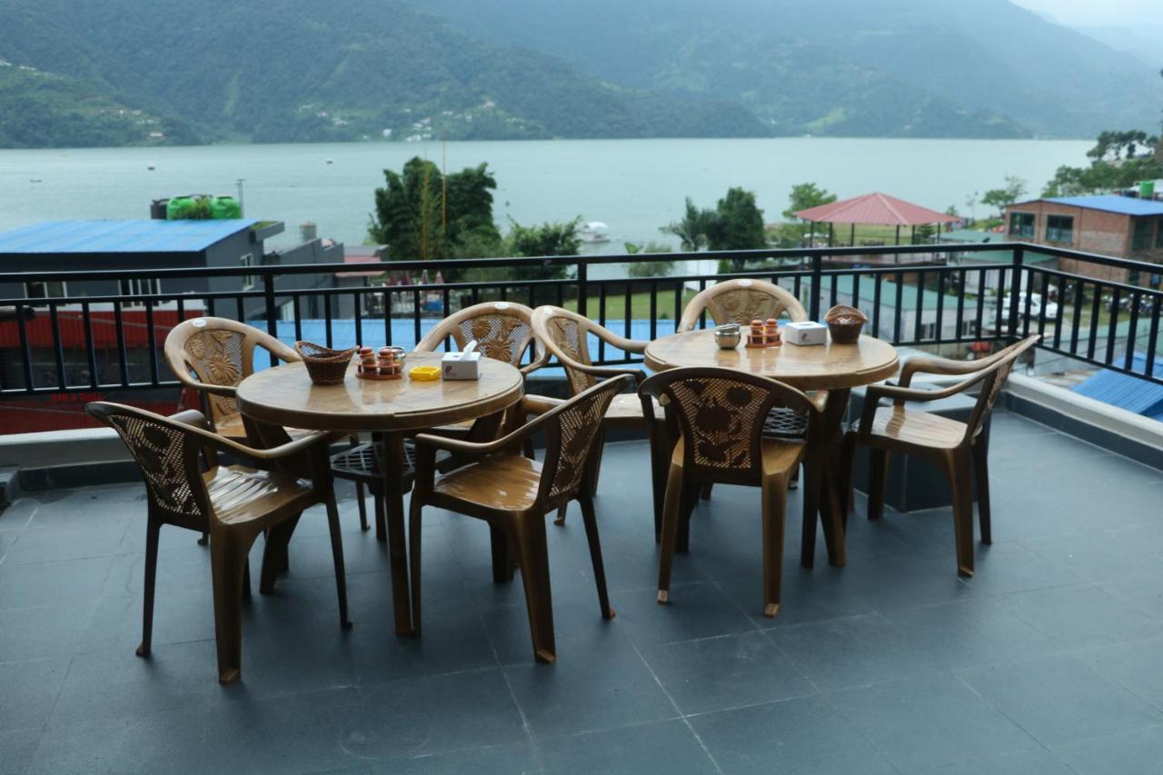 Hotel Eagle Zone Pokhara Exteriör bild