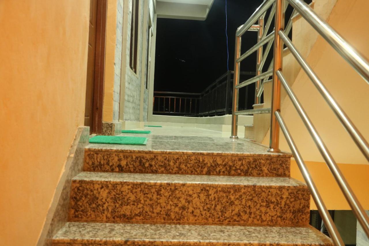 Hotel Eagle Zone Pokhara Exteriör bild