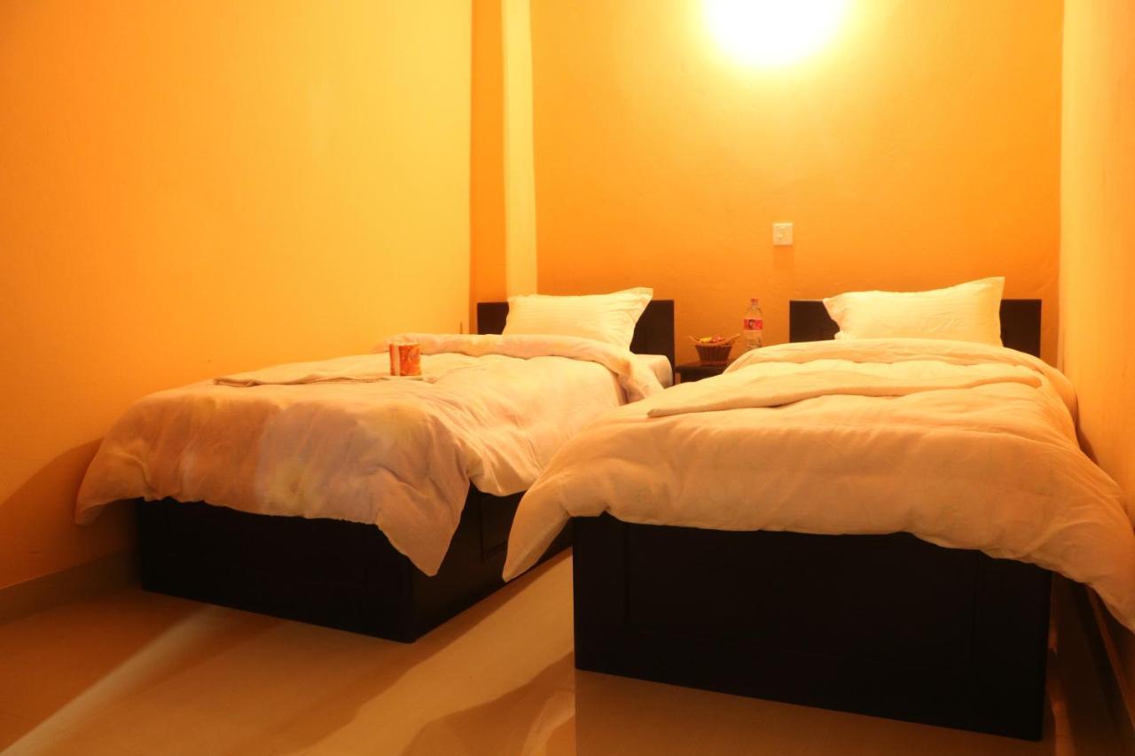 Hotel Eagle Zone Pokhara Exteriör bild