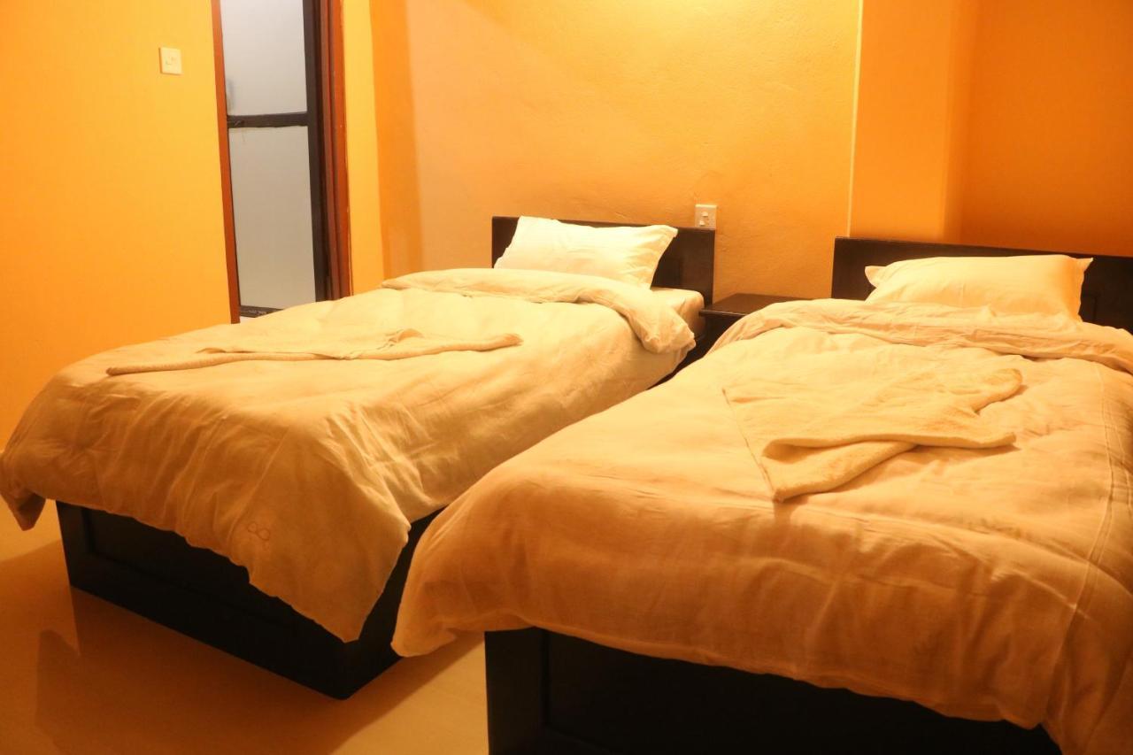 Hotel Eagle Zone Pokhara Exteriör bild